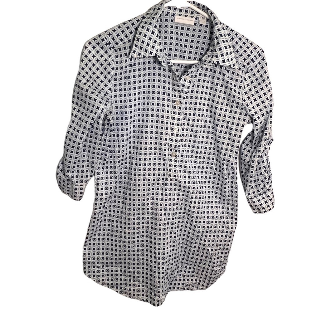 New York & Company Women's Size Small Popover Tunic Top White Navy Geometric‎